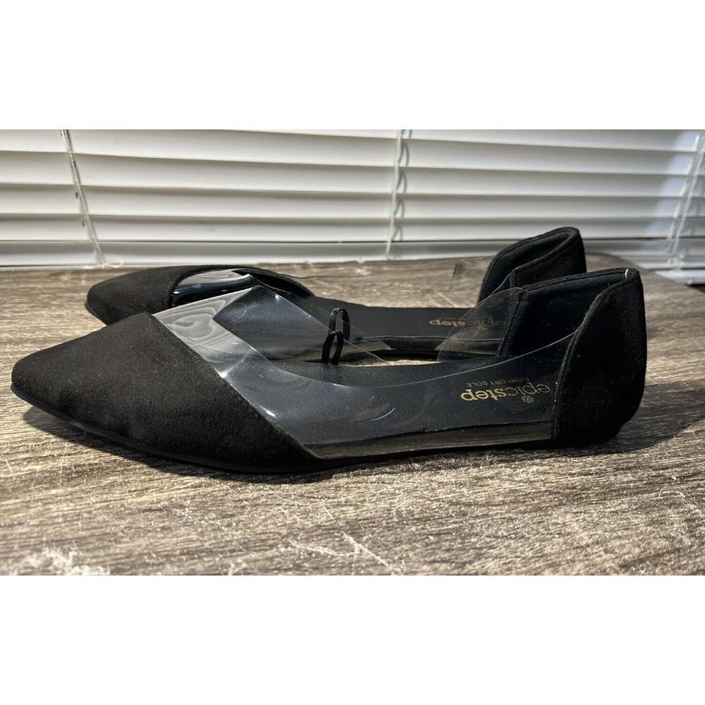 Pointed Toe Flats in Nude by epicstep, Size 9